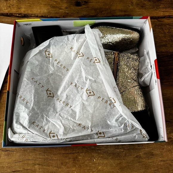 NEW Katy Perry The Lole Lolette Stretch Ankle Boot Gold Metallic~8.5 Block Heel - Picture 10 of 15